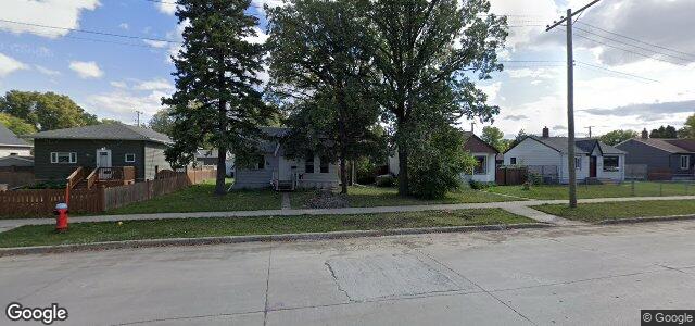 Larawan ng 40 Carriere Avenue sa Winnipeg, Manitoba