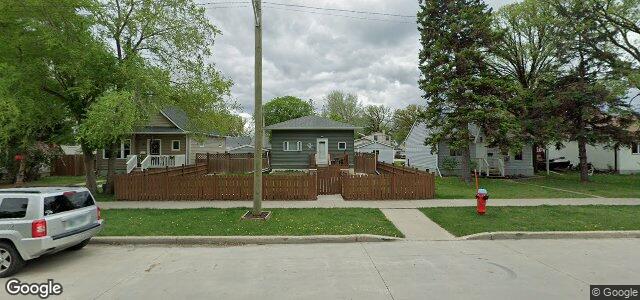 Larawan ng 42 Carriere Avenue sa Winnipeg, Manitoba