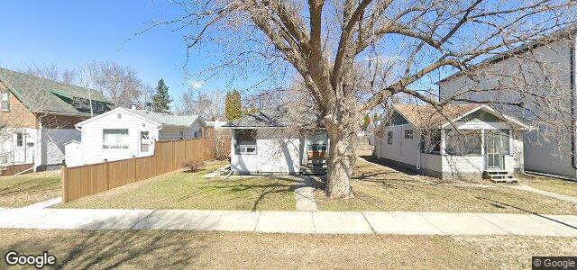 Larawan ng 43 Pilgrim Avenue sa Winnipeg, Manitoba