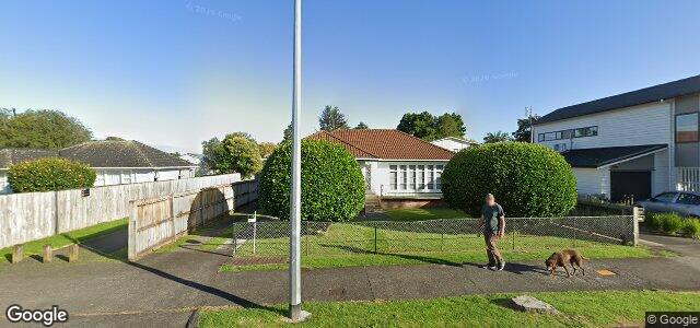 Larawan ng 45 Avondale Road sa Winnipeg, Manitoba