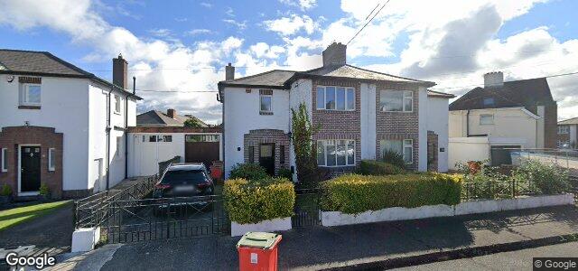 Larawan ng 49 Ellesmere Avenue sa Winnipeg, Manitoba