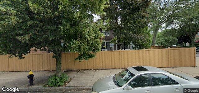 Larawan ng 50 Humboldt Avenue sa Winnipeg, Manitoba