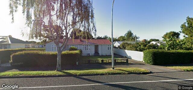 Larawan ng 52 Avondale Road sa Winnipeg, Manitoba