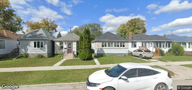 Larawan ng 61 Harrowby Avenue sa Winnipeg, Manitoba