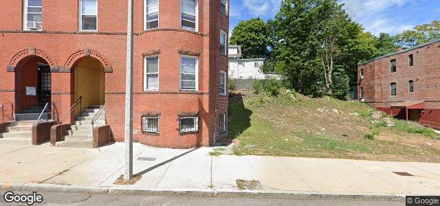 Larawan ng 61 Humboldt Avenue sa Winnipeg, Manitoba