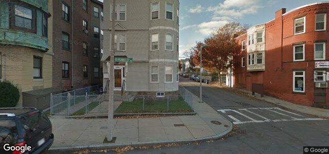 Larawan ng 69 Humboldt Avenue sa Winnipeg, Manitoba