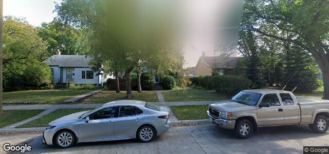 Larawan ng 70 Carriere Avenue sa Winnipeg, Manitoba