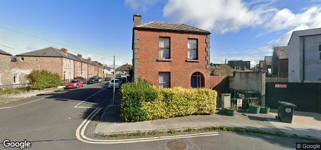 Larawan ng 76 Ellesmere Avenue sa Winnipeg, Manitoba