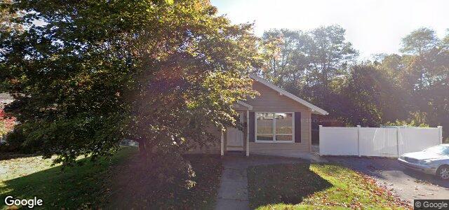 Larawan ng 76 Essex Avenue sa Winnipeg, Manitoba