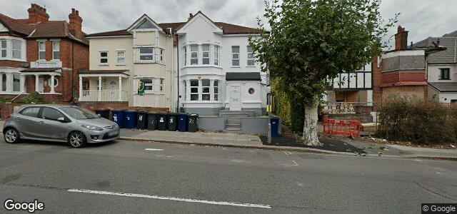 Larawan ng 76 Vivian Avenue sa Winnipeg, Manitoba