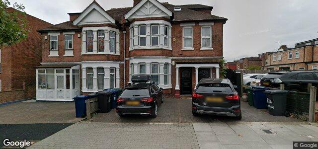 Larawan ng 81 Vivian Avenue sa Winnipeg, Manitoba