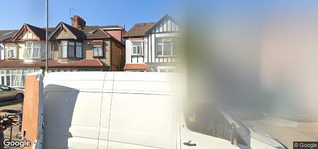 Larawan ng 9 Blenheim Avenue sa Winnipeg, Manitoba