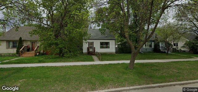 Larawan ng 98 Blenheim Avenue sa Winnipeg, Manitoba