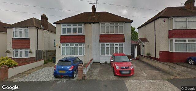 Larawan ng 98 Haig Avenue sa Winnipeg, Manitoba