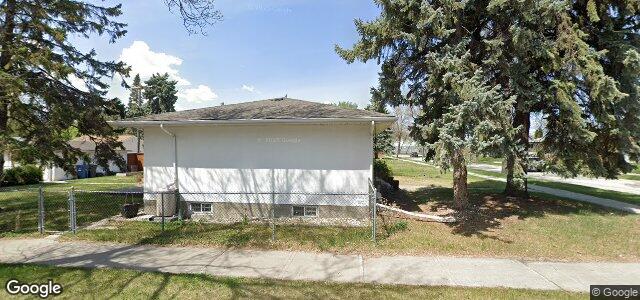 Larawan ng 1072 Hector Bay E sa Winnipeg, Manitoba