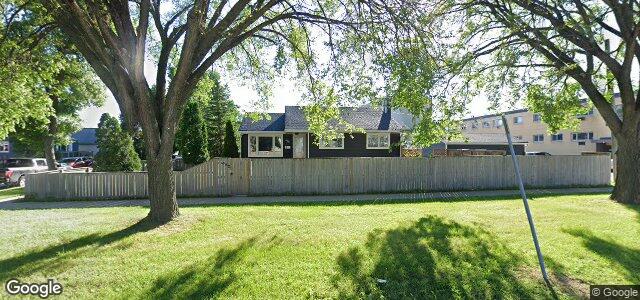 Larawan ng 480 Harrow Street sa Winnipeg, Manitoba