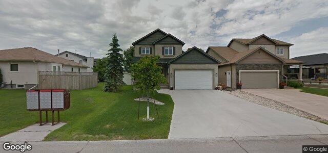 Larawan ng 10 Pearn Avenue sa Winnipeg, Manitoba