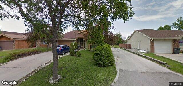 Larawan ng 100 Williamson Crescent sa Winnipeg, Manitoba