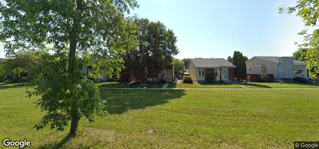 Larawan ng 1598 Concordia Avenue E sa Winnipeg, Manitoba