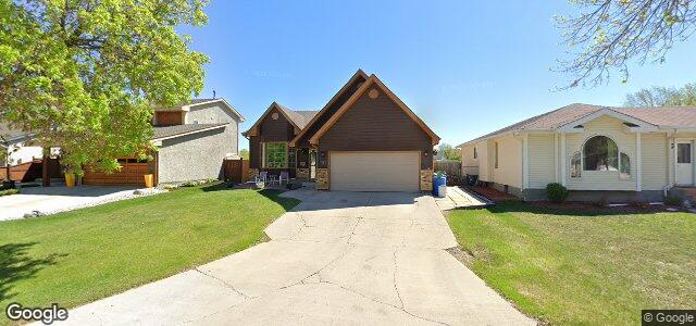 Larawan ng 162 Rutledge Crescent sa Winnipeg, Manitoba