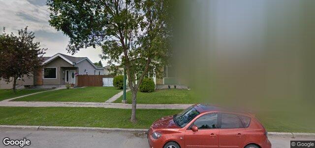 Larawan ng 1635 Concordia Avenue E sa Winnipeg, Manitoba
