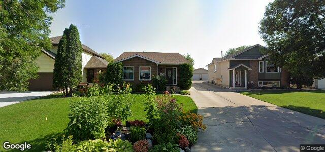 Larawan ng 172 Skowron Crescent sa Winnipeg, Manitoba