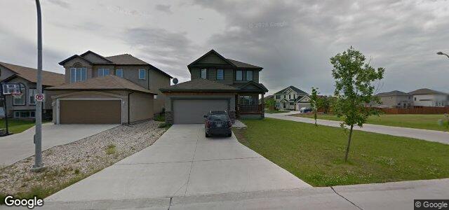 Larawan ng 2 Grantsmuir Drive sa Winnipeg, Manitoba