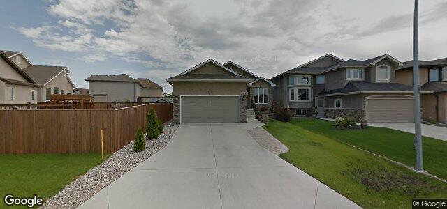 Larawan ng 303 Reg Wyatt Way sa Winnipeg, Manitoba
