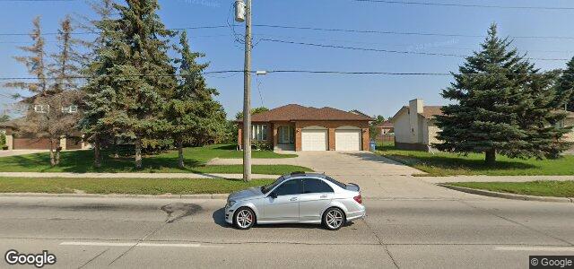 Larawan ng 327 Grassie Boulevard sa Winnipeg, Manitoba