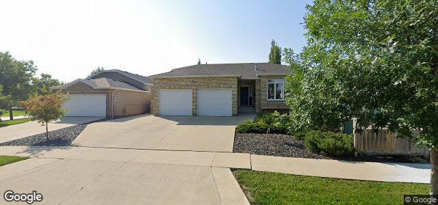 Larawan ng 330 Jacques Avenue sa Winnipeg, Manitoba