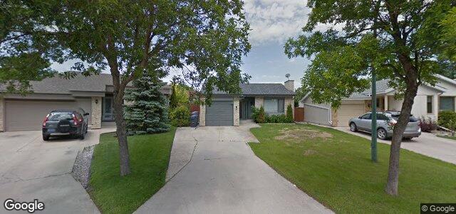 Larawan ng 374 Rutledge Crescent sa Winnipeg, Manitoba
