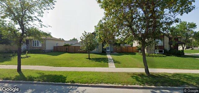 Larawan ng 402 Grassie Boulevard sa Winnipeg, Manitoba