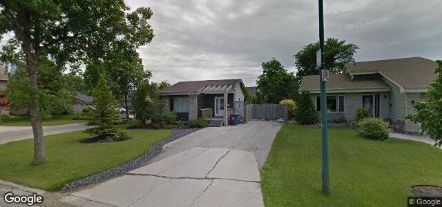 Larawan ng 66 Radley Bay sa Winnipeg, Manitoba