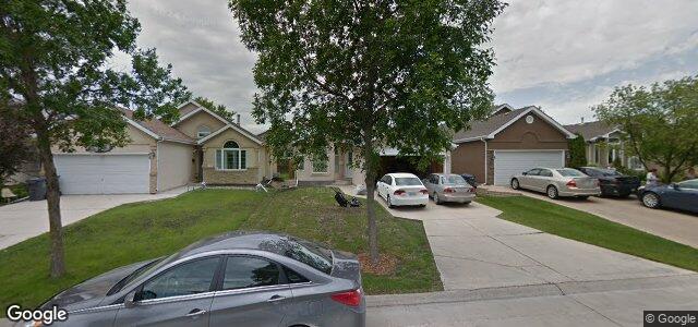 Larawan ng 68 Outhwaite Street sa Winnipeg, Manitoba