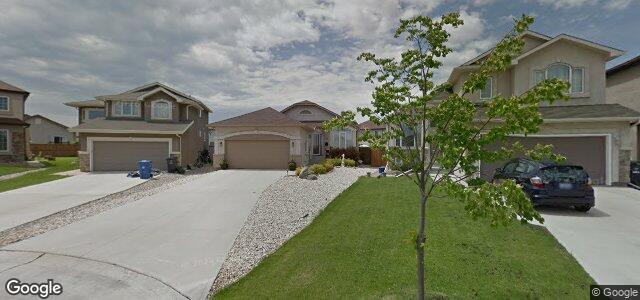 Larawan ng 82 Rutledge Crescent sa Winnipeg, Manitoba
