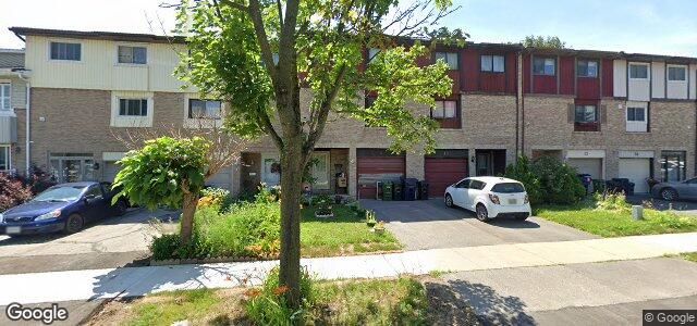 Larawan ng 10 Granada Crescent sa Winnipeg, Manitoba