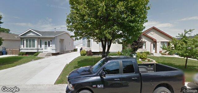 Larawan ng 10 Hollyburn Road sa Winnipeg, Manitoba