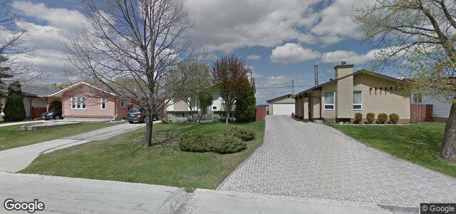 Larawan ng 135 Acheson Drive sa Winnipeg, Manitoba