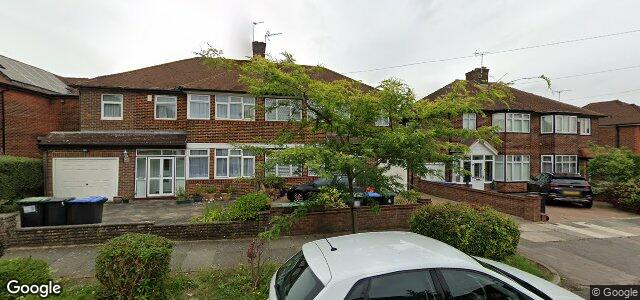 Larawan ng 18 Lonsdale Drive sa Winnipeg, Manitoba