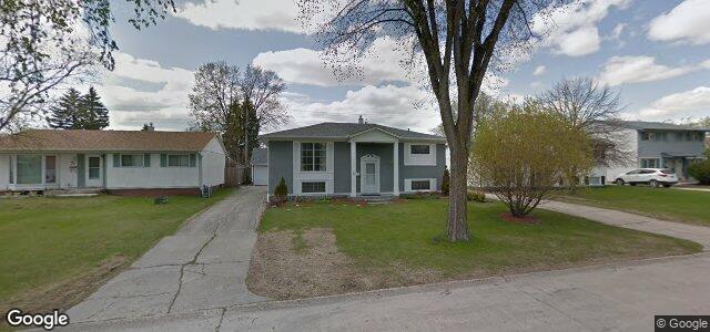 Larawan ng 23 Carriage Bay sa Winnipeg, Manitoba