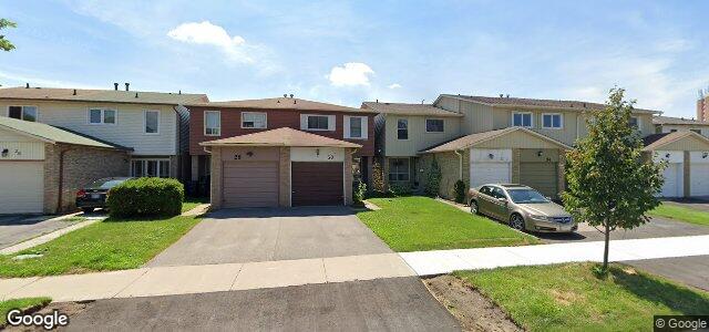 Larawan ng 30 Granada Crescent sa Winnipeg, Manitoba