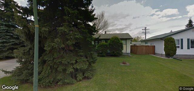 Larawan ng 303 Carriage Road sa Winnipeg, Manitoba