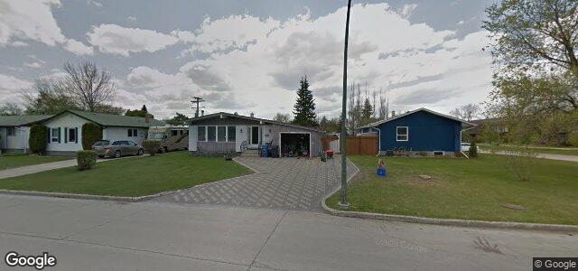 Larawan ng 311 Carriage Road sa Winnipeg, Manitoba
