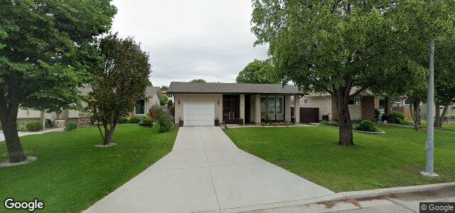Larawan ng 35 Acheson Drive sa Winnipeg, Manitoba