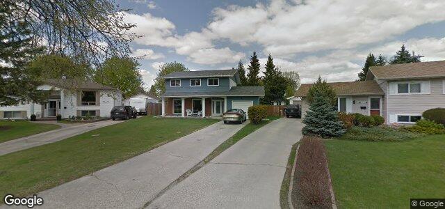 Photo of 35 Fieldstone Bay in Winnipeg, Manitoba