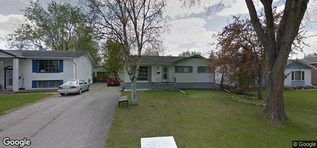 Larawan ng 48 Fieldstone Bay sa Winnipeg, Manitoba