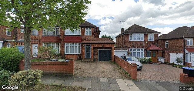 Larawan ng 54 Lonsdale Drive sa Winnipeg, Manitoba