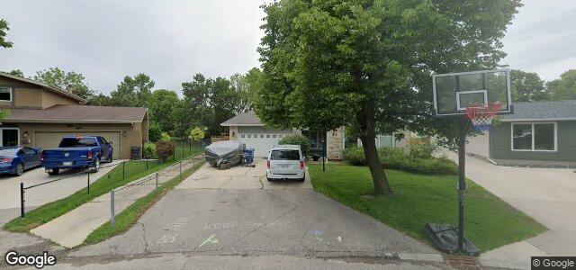 Larawan ng 64 Dohaney Crescent sa Winnipeg, Manitoba
