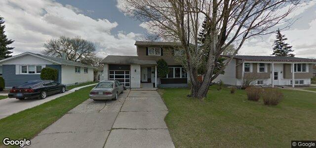 Larawan ng 71 Granada Crescent sa Winnipeg, Manitoba