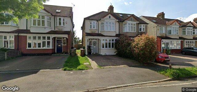 Larawan ng 77 Hamilton Avenue sa Winnipeg, Manitoba